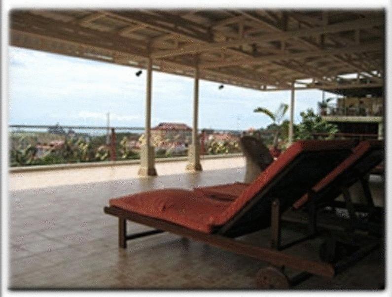 Golden Rooster Hotel Σίχανουκβιλ Εξωτερικό φωτογραφία