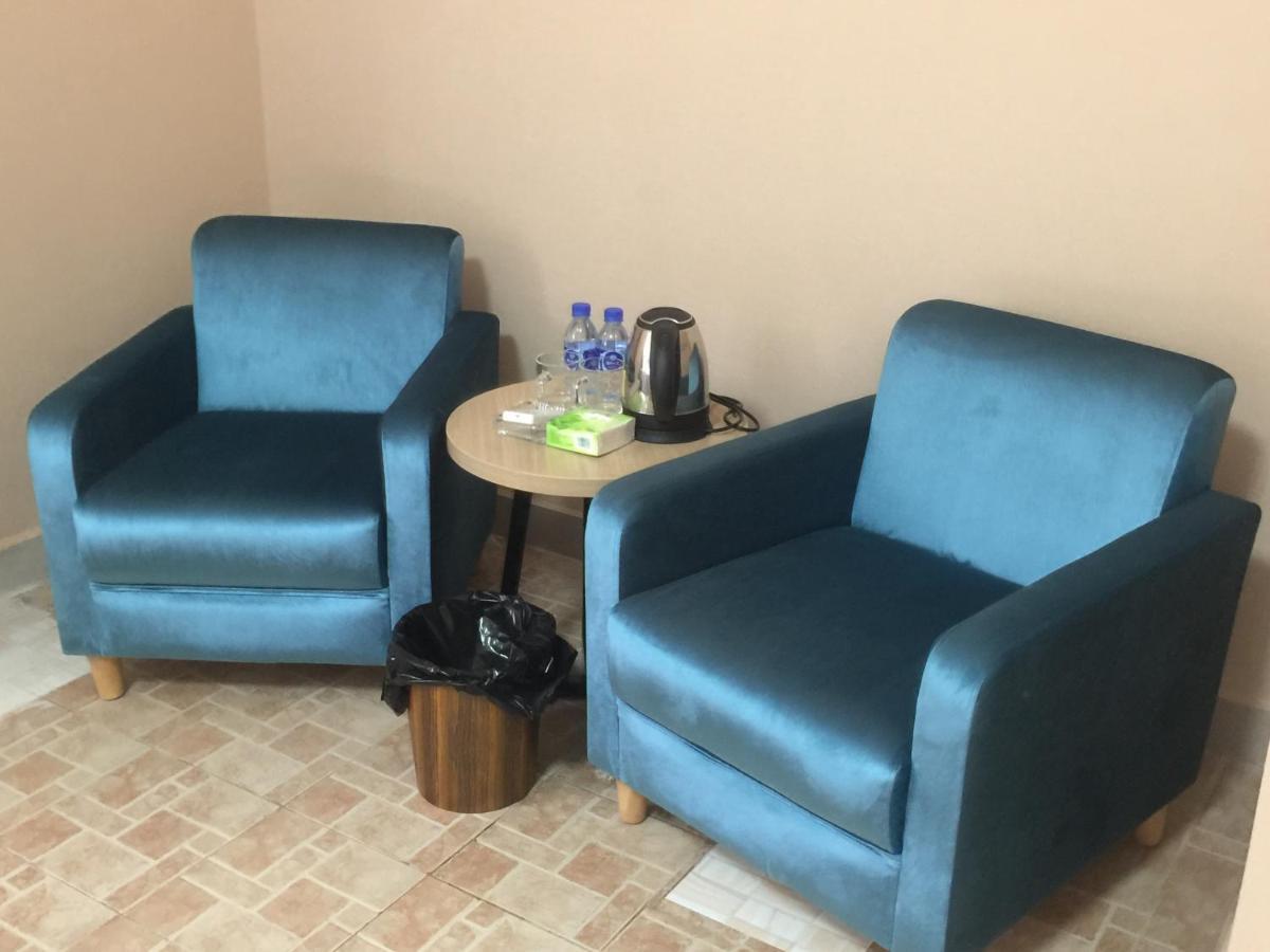 Golden Rooster Hotel Σίχανουκβιλ Εξωτερικό φωτογραφία